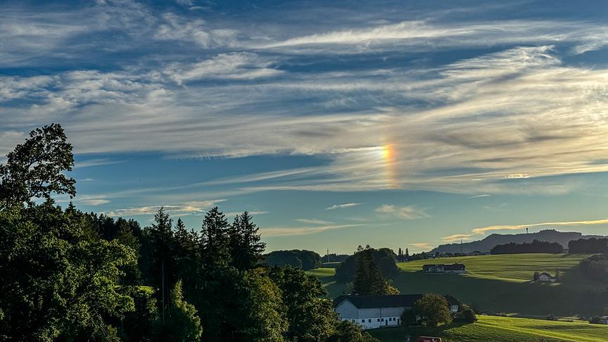 Ein Halo über dem Haunsberg im Flachgau. (Doris Stemeseder)