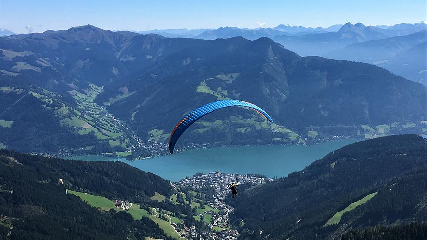 © Inge Lindengrün Blick von der Schmittenhöhe auf den Zeller See und Zell am See. (Inge Lindengrün)