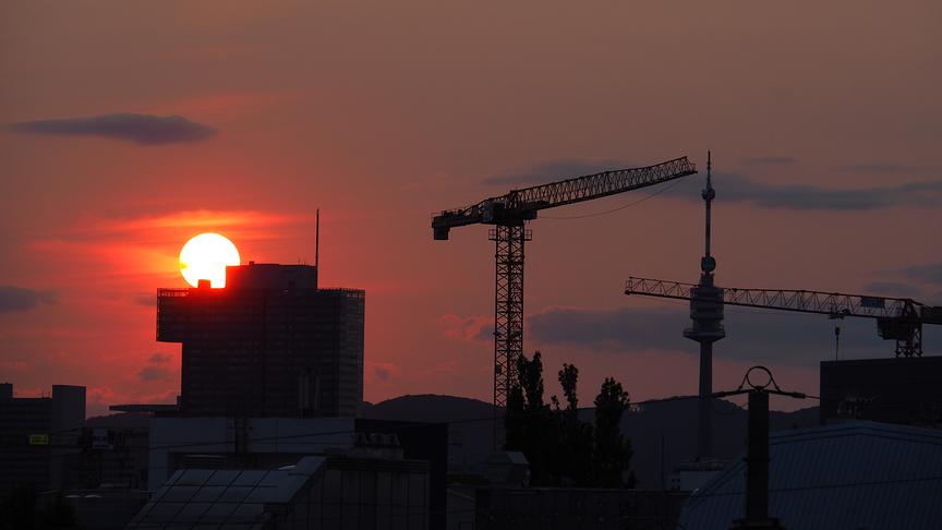 © Marcus Wadsak Sonne & Donauturm (Marcus Wadsak)