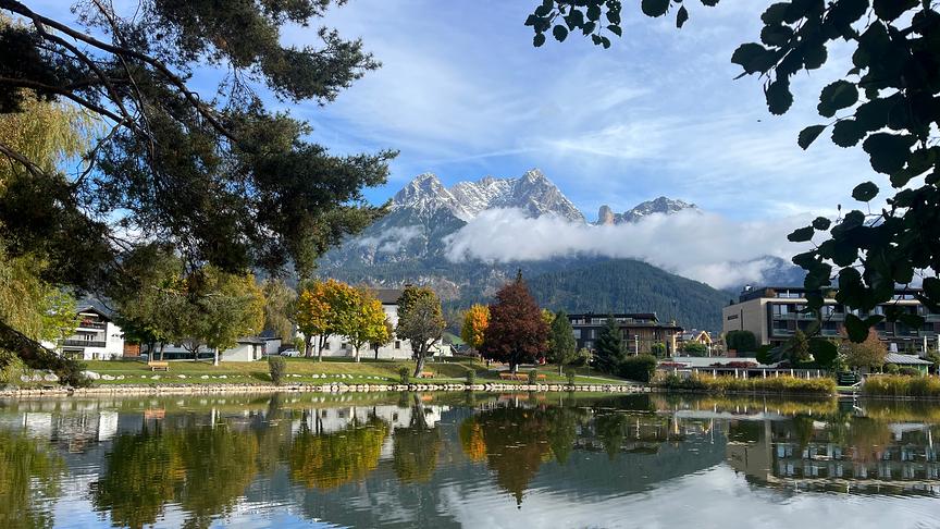 © Inge Lindengrün Prachtvolle Herbststimmung am Saalfeldener Ritzensee (Inge Lindengrün)