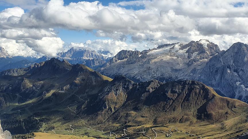 © Andreas Wallner Der Blick vom Biz Boe auf den Marmolada. (Andreas Wallner)