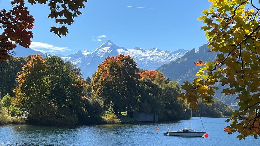 © Inge Lindengrün Das Kitzsteinhorn, an einem traumhaften Tag, herbstlich umrahmt (Inge Lindengrün)