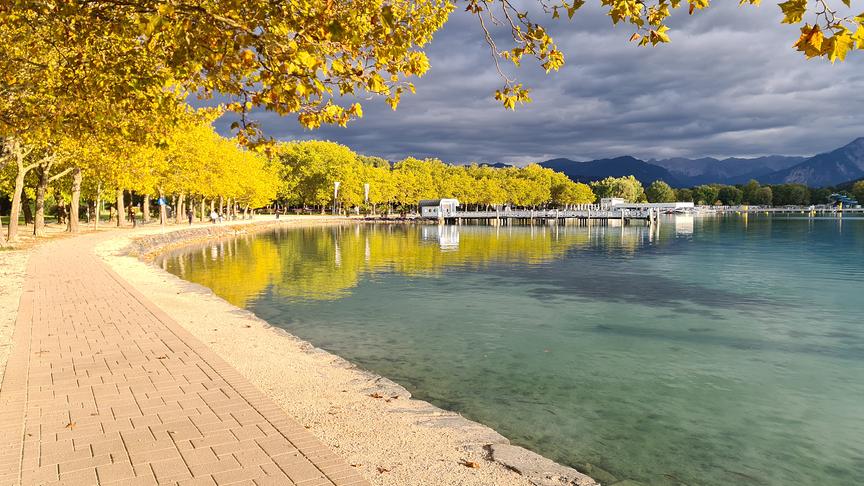 © Marina Karl Goldener Metznitzstrand in der Klagenfurter Ostbucht, Wörthersee (Marina Karl)