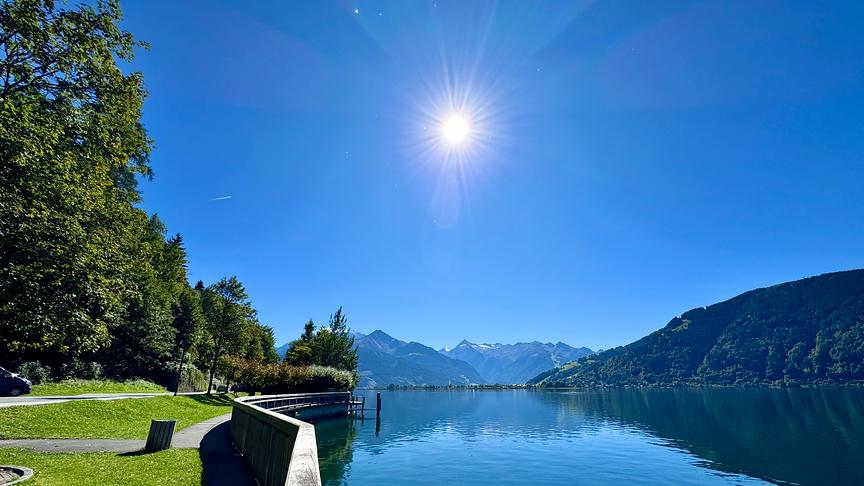 Zell am See-Zeller See, Blick Hohe Tauern wunderschöner Spätsommertag