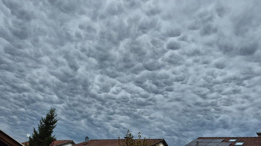 © Günther Mallweger Mammatus-Wolken am Himmel über Klagenfurt (Günther Mallweger)