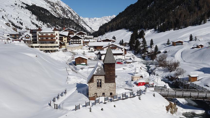 © Martin Strasser Blick zum Gebirgsdorf Vent im Ötztal (Martin Strasser)