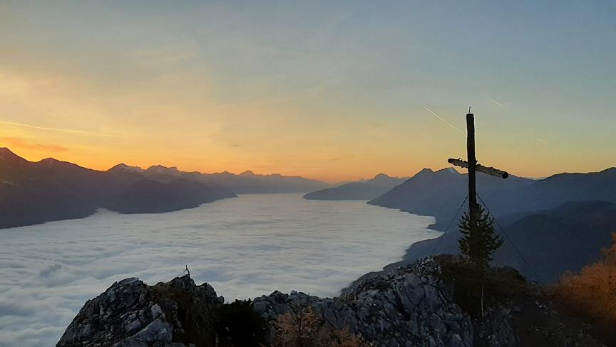© Christian Tschachler Sonnenuntergang mit Blick ins Gailtal vom Ganges (Dobratsch). (Christian Tschachler)