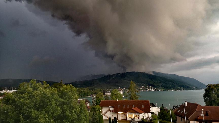 © Irmgard Rappold Gewitterwolke am Weg zum Attersee. (Irmgard Rappold)