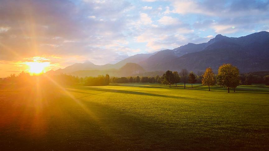 © Sabrina Lindtner-Ascherle Das Bild ist am Golfplatz Finkenstein am Faakersee bei Gödersdorf entstanden und man sieht hier den Sonnenaufgang. (Sabrina Lindtner-Ascherle)