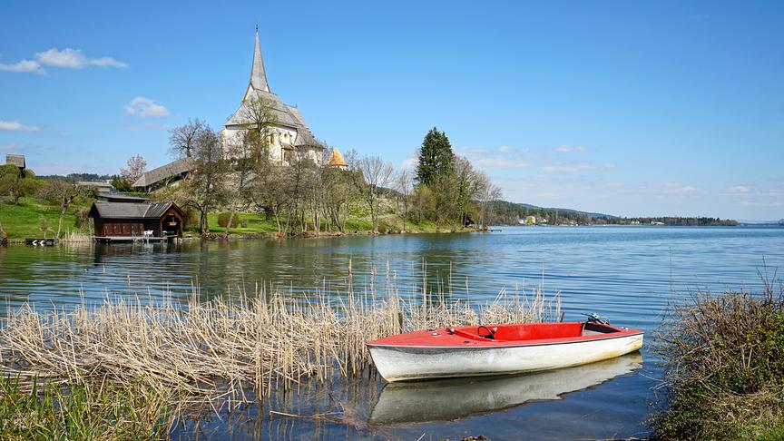 © Annelie Möser Am Wörthersee mit Blick auf die Wallfahrtskirche Maria Wörth. (Annelie Möser)