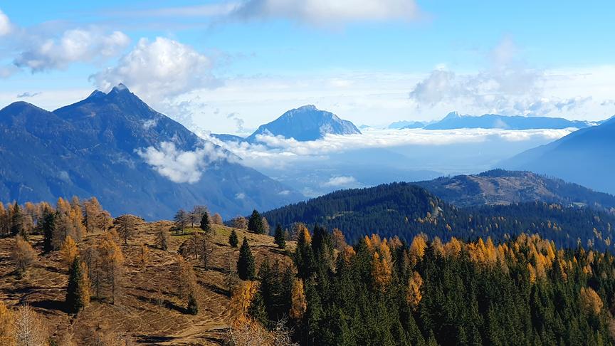 © Johann Goldberger Dobratsch im Nebelmeer - Blick von der Hochwarter Höhe. (Johann Goldberger)
