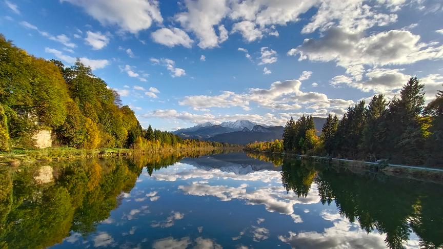 Salzach Richtung Hallein (Ursteinsteg). (Eva Umlauf)