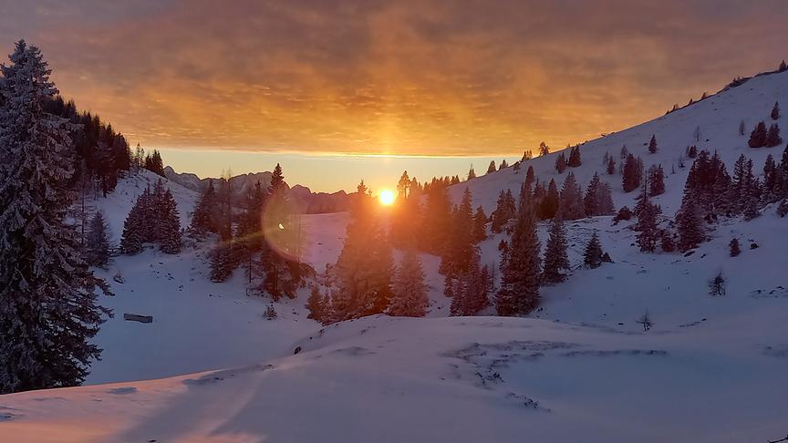 © Birgit Meschnig Sonnenuntergang am Dobratsch. (Birgit Meschnig)