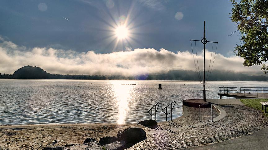 © Doris Stemeseder Herbstbeginn am morgen am Obertrumersee (Seeham). (Doris Stemeseder)