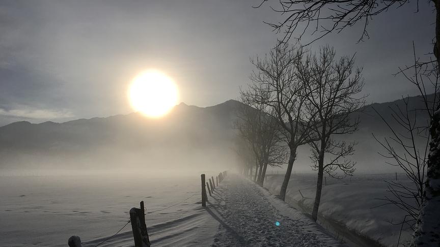 © Georg Öllinger Sonnenaufgang über den 3 Brüdern - Blickrichtung Fuschertal. (Georg Öllinger)