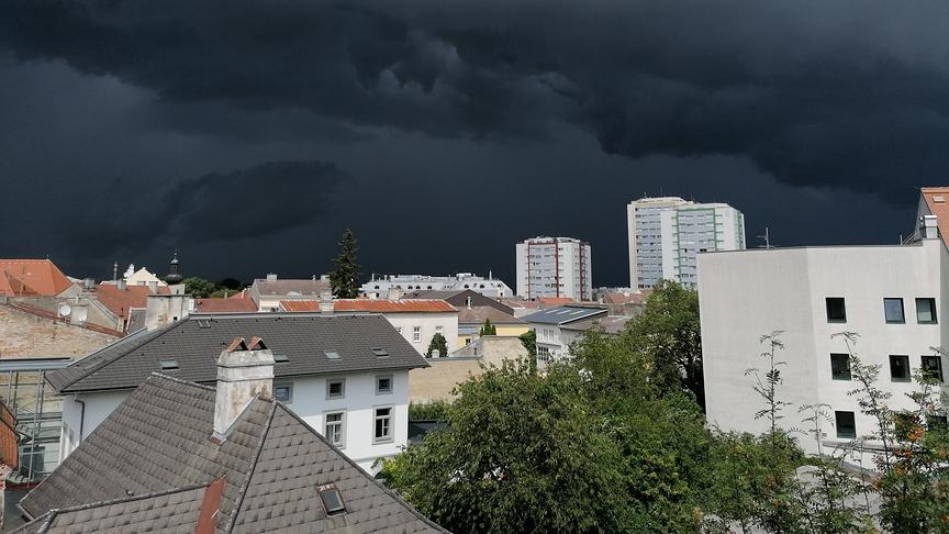 © Werner Lösch Aufziehende Gewitterfront von Norden Richtung St. Pölten. (Werner Lösch)