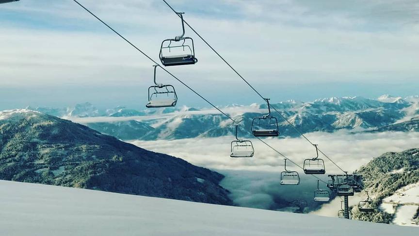© Manuel Michenthaler Blick ins Gegendtal. Unter dem Nebel die Granatstadt Radenthein. (Manuel Michenthaler)