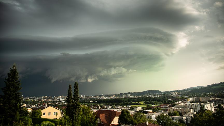 © Dagmar Beutelmeyer Gewitterzelle über Linz. (Dagmar Beutelmeyer)