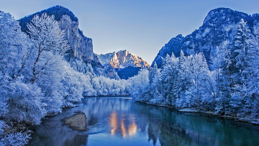 © Siegfried Schlager Frostige Temperaturen gibts zur Zeit auf der Lauferbauerbrücke mit Blick zum Gesäuse Eingang. (Siegfried Schlager)