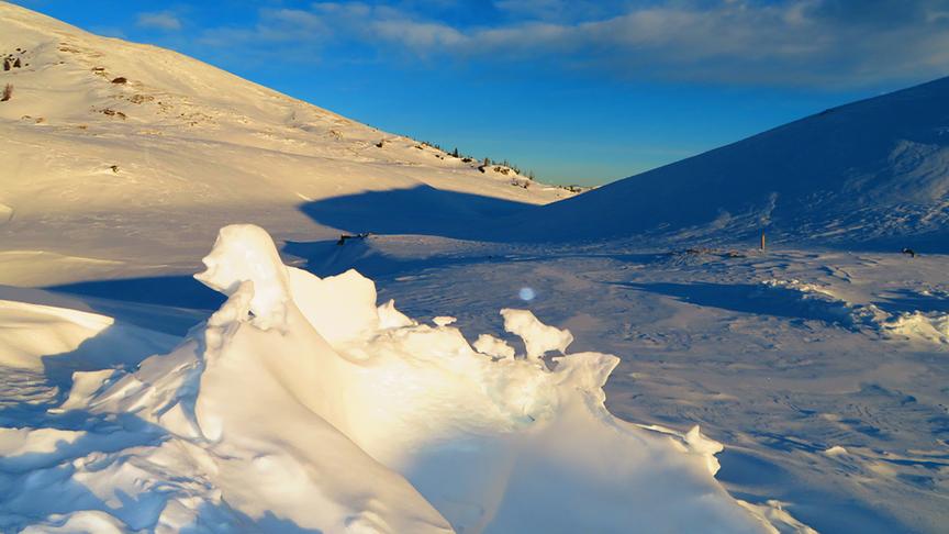 © Georg Wastl Natürliche Schneeskulptur am Dobratsch. (Georg Wastl)