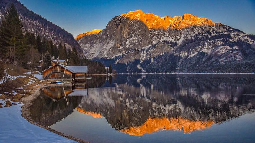 © Siegfried Schlager Spiegelung im Abendlicht am Altausseersee. (Siegfried Schlager)