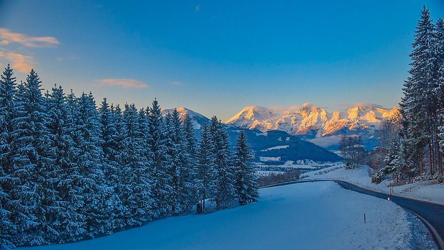 © Siegfried Schlager Sonnenuntergang mit Blick zu den Haller Mauern. (Siegfried Schlager)