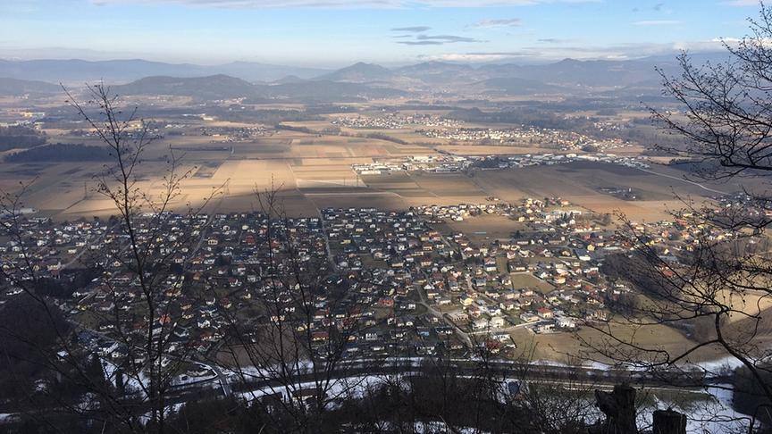 © Peter Pirker Ebenthal vom Radsberg aus gesehen mit Blick auf Hörtendorf und Fernsicht bis Tanzenberg. (Peter Pirker)