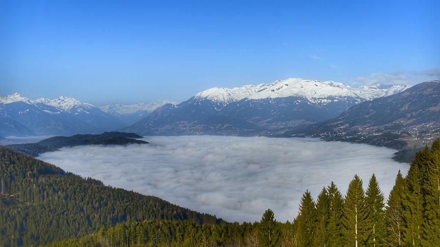 © Thomas Kaiser Der Millstätter See versteckt sich unter einer dichten Wolkendecke. (Thomas Kaiser)