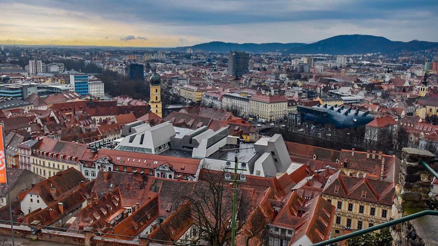 © Siegfried Schlager Mystische morgenstimmung in Graz. (Siegfried Schlager)