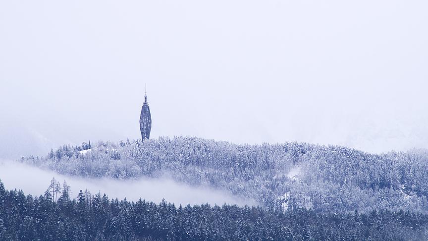 © Matthias Hülser Blick auf den Pyramidenkogel von Albern aus. (Matthias Hülser)