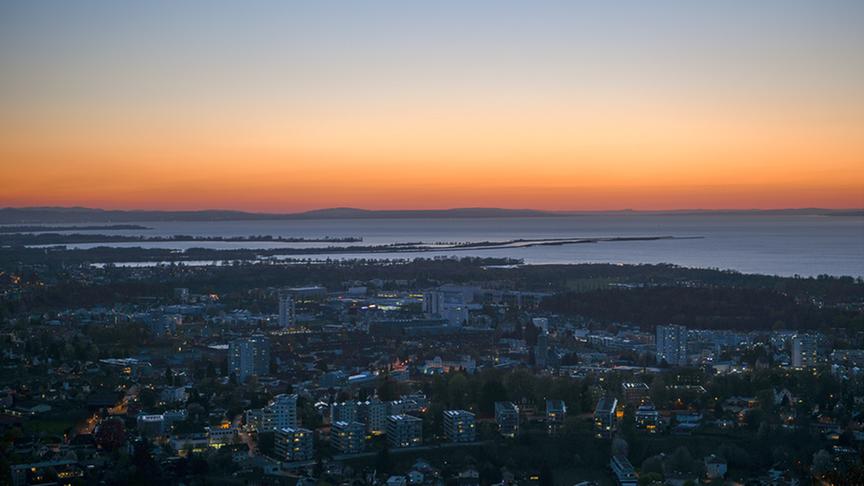 © Manfred Gasser Tolle Stimmung heute nach Sonnenuntergang! Blick Bodensee und Bregenz. (Manfred Gasser)