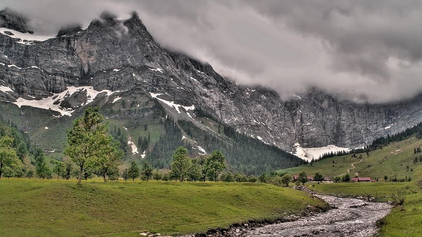 © Peter Grill Gewitterstimmung am Ahornboden in Tirol. (Peter Grill)