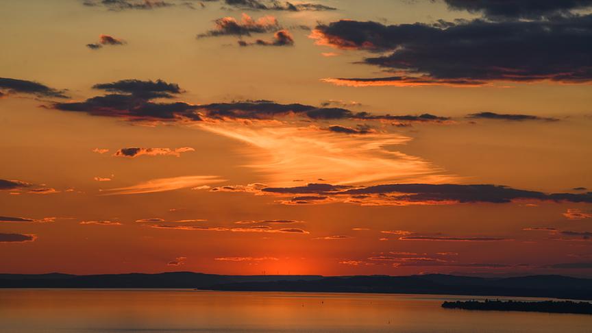 © Manfred Gasser Nach Sonnenuntergang am Bodensee bei Bregenz. (Manfred Gasser)