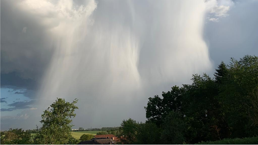 © Robert Schiefermüller Wolkenbruch über Sipbachzell. (Robert Schiefermüller )