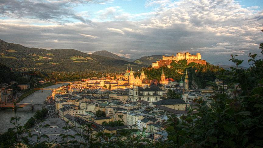 © Emma Sommeregger Stimmungsvoller Sonnenuntergang in der Stadt Salzburg. (Emma Sommeregger)