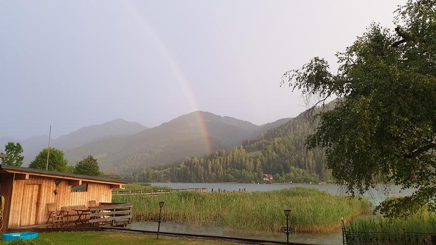 © Ingrid Sturm Faszinierende Stimmung übern Weissensee nach einem kurzen Abendgewitter. (Ingrid Sturm)