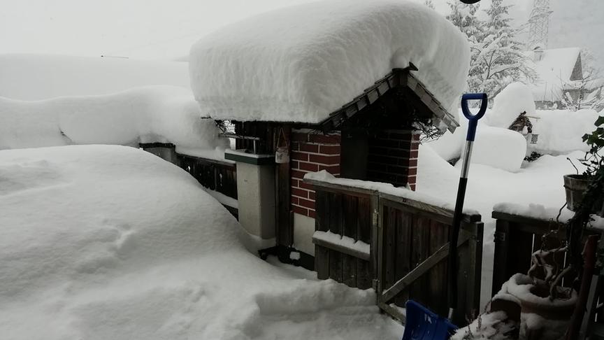 © Anita Schörkmeier Wir versinken im Schnee. (Anita Schörkmeier)