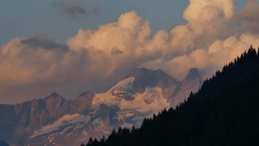 © Ferdinand Mader Österreich - du schönes Bergeland - Olperer 3.476m. (Ferdinand Mader)