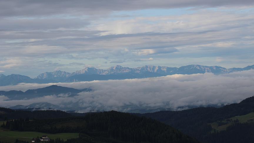 © Gertrude Hudritsch Blick durch ganz Kärnten dahinter die Karawanken. (Gertrude Hudritsch)