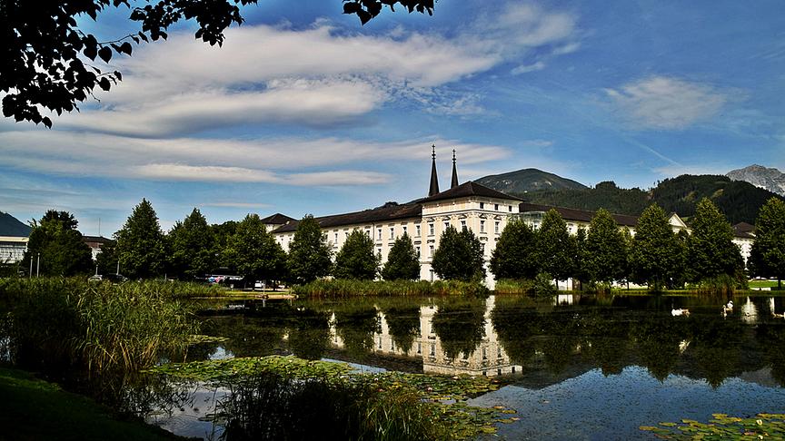 © Ingrid Grossauer Herrlicher Vormittag am Teich des Stiftes Admont, mit beeindruckender Wolkenbildung. (Ingrid Grossauer)