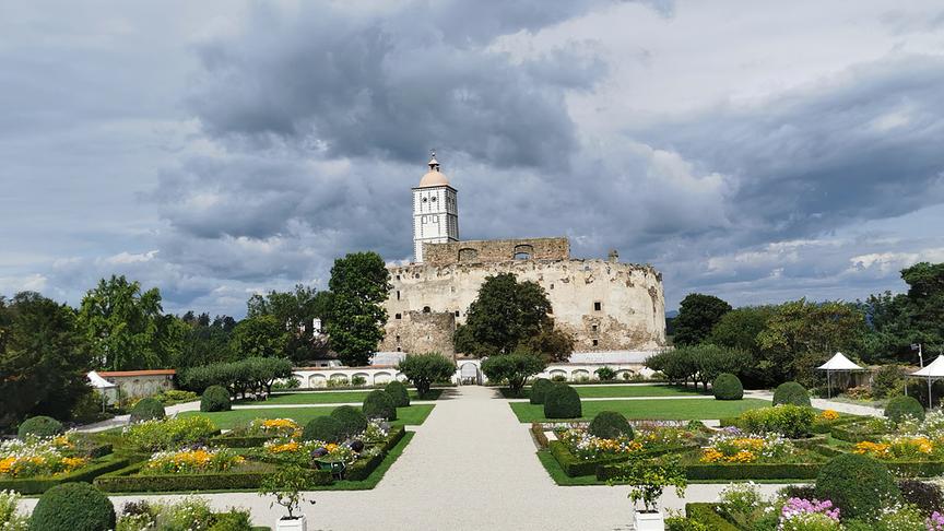 © Annemarie Aigner Wolkenstimmung auf der Schallaburg. (Annemarie Aigner)