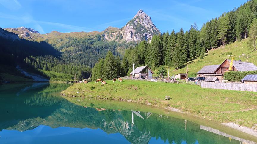 © Rudolf Kössl Tolle Spiegelung am Schlierersee mit wunderbarem Blick in das Riedingtal. (Rudolf Kössl)