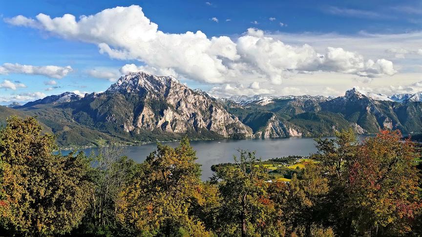 © Peter Grill Der Traunsee mit Traunstein. (Peter Grill)