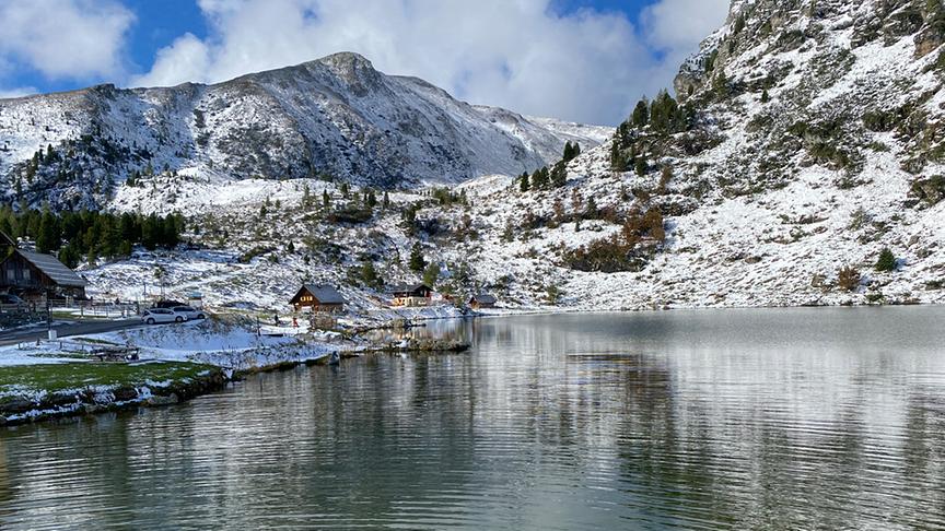 © Raphael Treffner Der Blick auf den Falkertsee bei noch schönem Wetter Heute Vormittag. (Raphael Treffner)