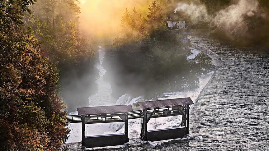 © Peter Grill Herbstlicher Traunfall in Roitham. (Peter Grill)