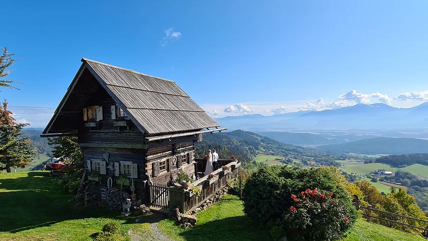 © Michael Bratschun Blick vom Magdalensberg mit Brautpaar :-) (Michael Bratschun)