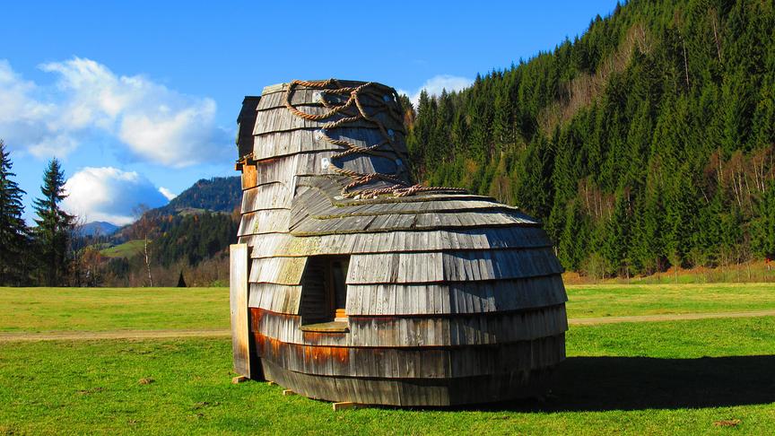 © Georg Wastl Dieser Riesen-Wanderschuh steht in Klösterle bei Arriach und lädt zum Wandern ein. (Georg Wastl)