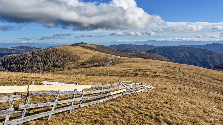 © Unterrainer Lydia Bei sehr stürmischen Wind eine kleine Wanderung, zur Kaplingalm. (Unterrainer Lydia)