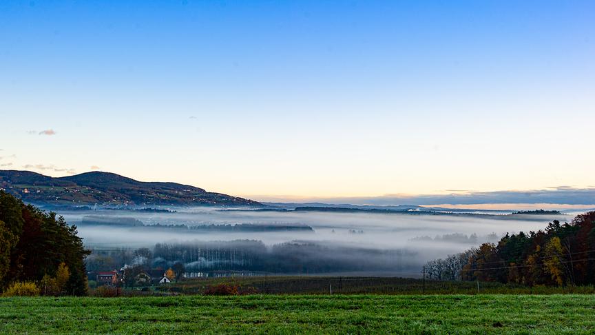 © Peter Loidl Nebelfoto von Dienersdorf richtung Hartberg und Burgenland. (Peter Loidl)