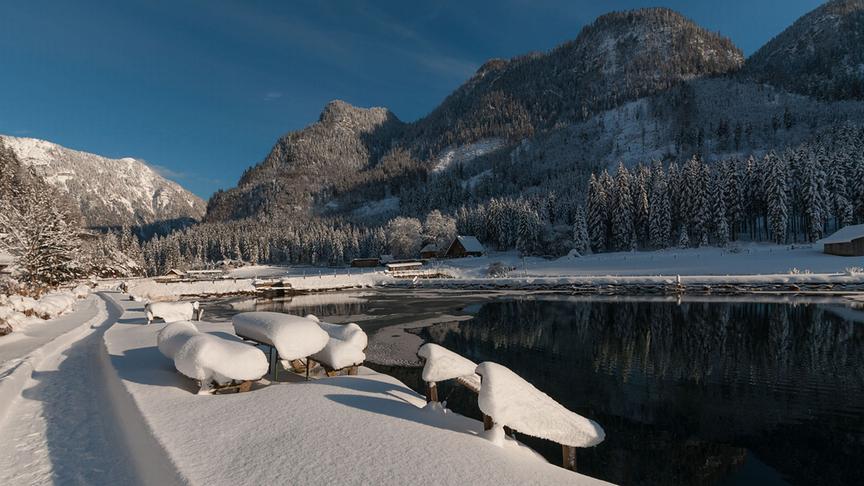 © Reinhard Feuchtner Speicherteich in Gosau Vordertal. (Reinhard Feuchtner)